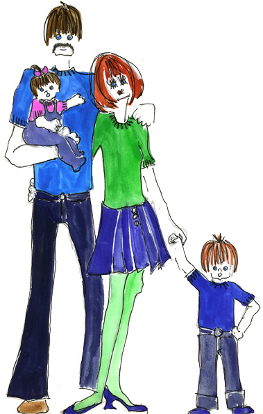 Mamma, pappa och barn i lika stickade t-shirtar.