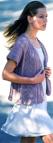 M�nsterstickad sommarjacka eller blus med kort �rm