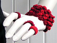 Armband ur kollektion Prick i m�nga r�da nyanser