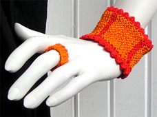 Stickat armband i modellen Udd med matchande ring