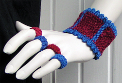 Stickat armband i modellen Udd med matchande ringar